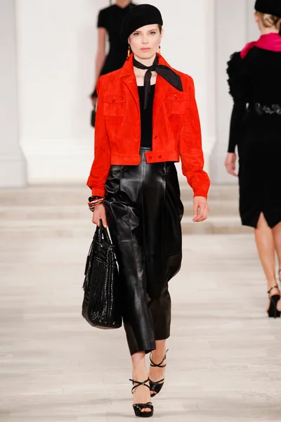 Look 23